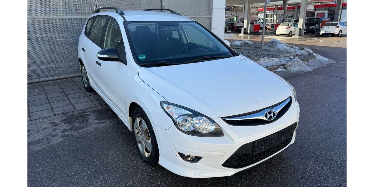 Hyundai i30 198.000 km 1.450 &euro; München 81829