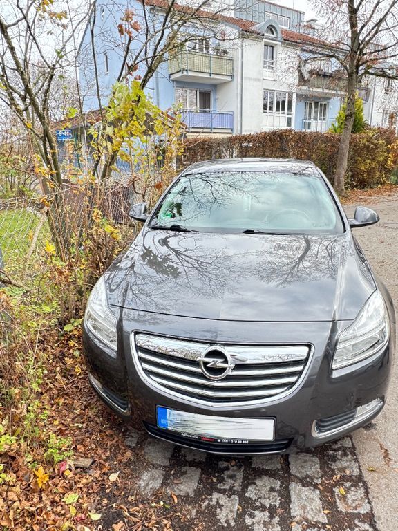 Opel Insignia 165.933 km 3.000 € München 81241