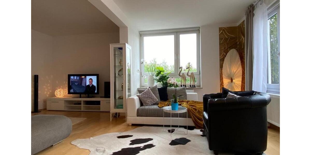 Wunderschöne Dachgeschosswohnung mit Dachterrasse in Ottobrunn 3.5 zimmer