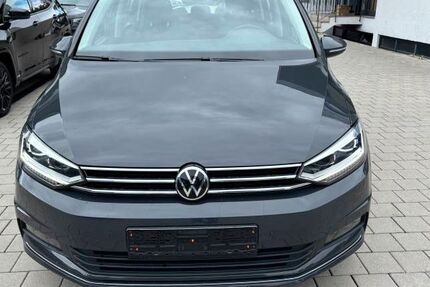 VW Touran 81.722 km 26.890 € Ismaning 85737