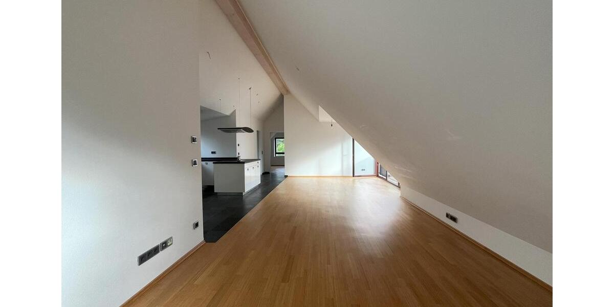 Dachgeschoßwohnung München Trudering-Riem - 3 Zimmer, 72 m&sup2;, 1.630&euro; | Angebot:26684029