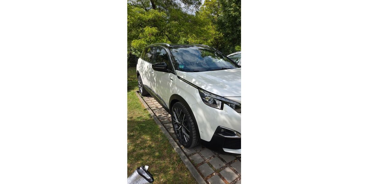 Peugeot 5008 79.500 km 18.500 &euro; München 80992