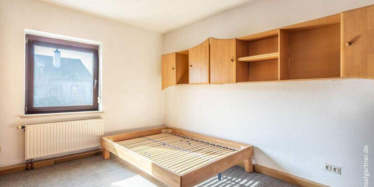 Doppelhaushälfte München Allach-Untermenzing - 6 Zimmer, 122 m&sup2;, 875.000&euro; | Angebot:25877212