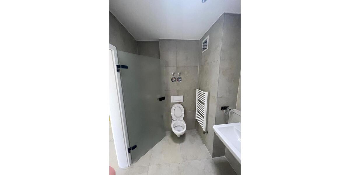 Dachgeschoßwohnung Germering - 2.5 Zimmer, 87 m&sup2;, 1.780&euro; | Angebot:26413582