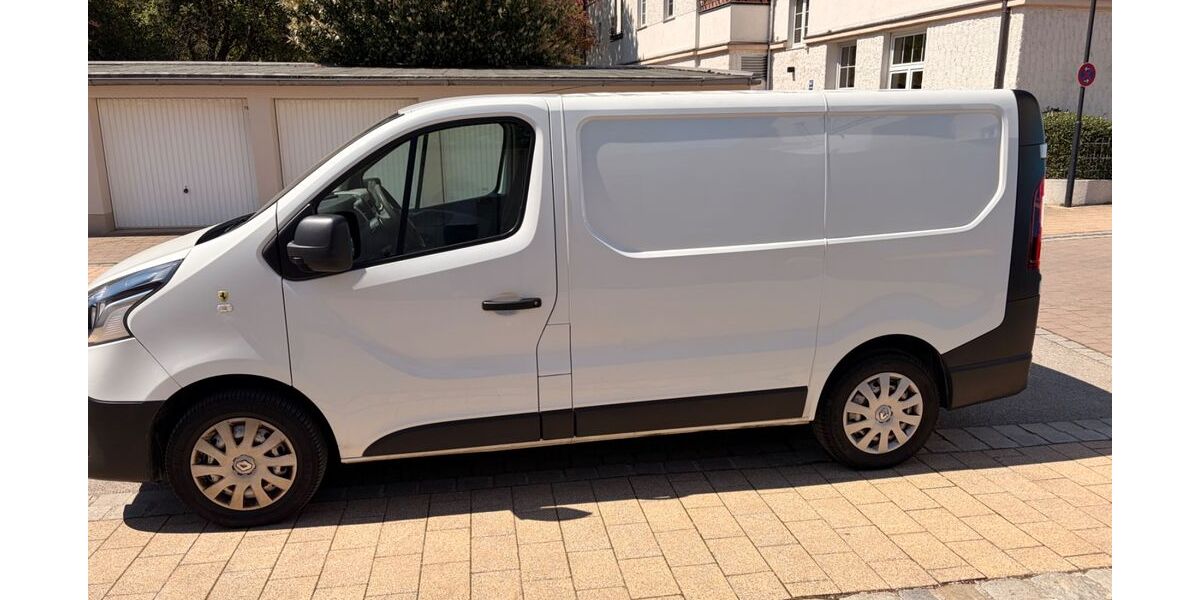 Renault Trafic 123.000 km 10.990 &euro; München 81369