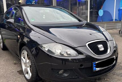Seat Leon 180.564 km 3.900 &euro; München 81241
