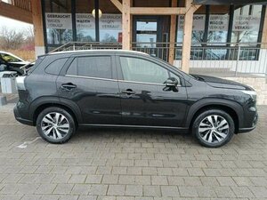 Suzuki SX4 S-Cross S-CROSS 1.5 COMF.+ALLGRIP AGS 2.000 km 29.490 &euro; Höhenkirchen-Siegertsbrun 85635