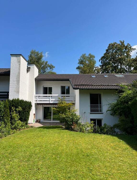 Wohnen am Waldrand Grünwald! Hausensemble in Splitt Level-Bauweise und absolut ruhiger Lage