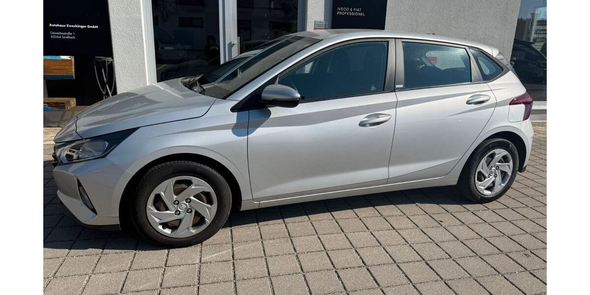 Hyundai i20 72.800 km 12.990 &euro; Straßlach bei München 82064