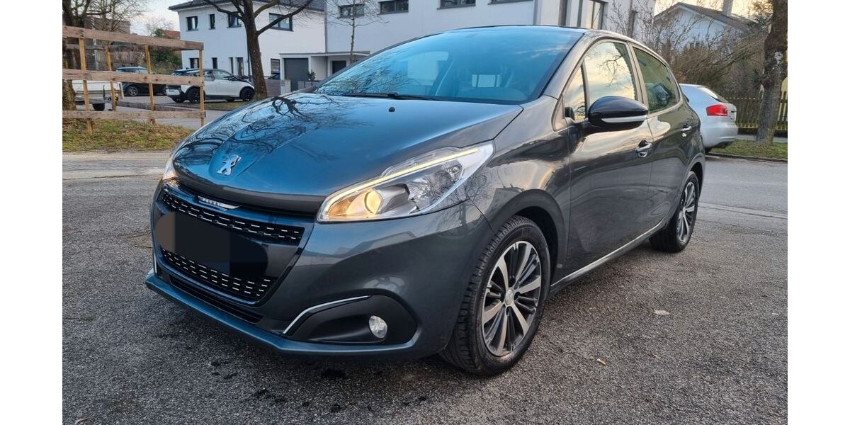 Peugeot 208 146.590 km 6.200 &euro; MÜNCHEN 81673