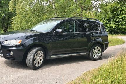 Mitsubishi Outlander 138.000 km 9.299 &euro; München-Feldmoching 80995