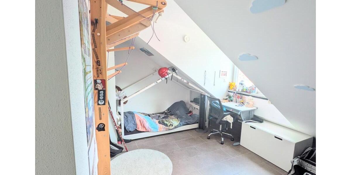 Dachgeschoßwohnung Fürstenfeldbruck - 3.5 Zimmer, 95 m&sup2;, 635.000&euro; | Angebot:27018957