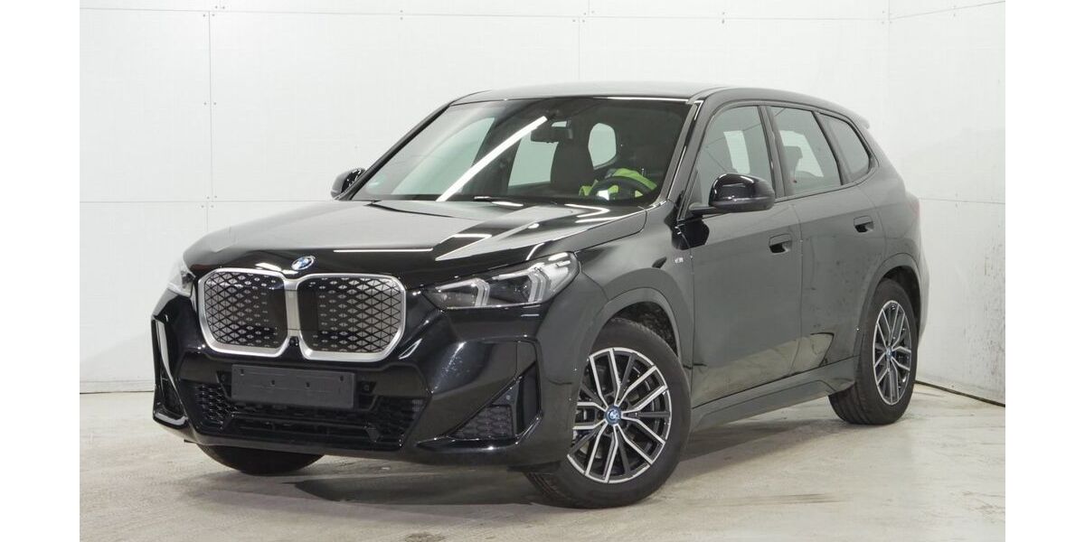 BMW iX1 12.900 km 49.420 &euro; Oberhaching bei München 82041