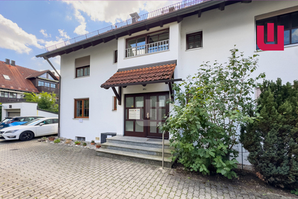 WINDISCH IMMOBILIEN - Gepflegte 2-Zi- Dachgeschosswohnung mit EBK und Balkon in zentraler Lage 2 zimmer