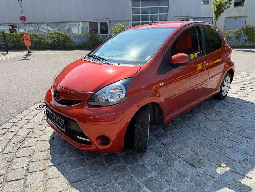 Toyota Aygo 97.900 km 3.999 € Kirchheim b. München 85551