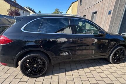 Porsche Cayenne 137.200 km 26.000 &euro; München 80037