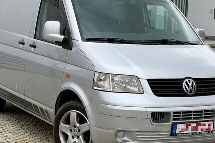 VW T5 Transporter 439.000 km 3.390 &euro; München 81827