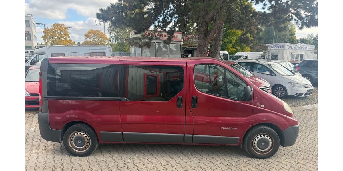 Renault Trafic 161.941 km 4.990 &euro; München 81243