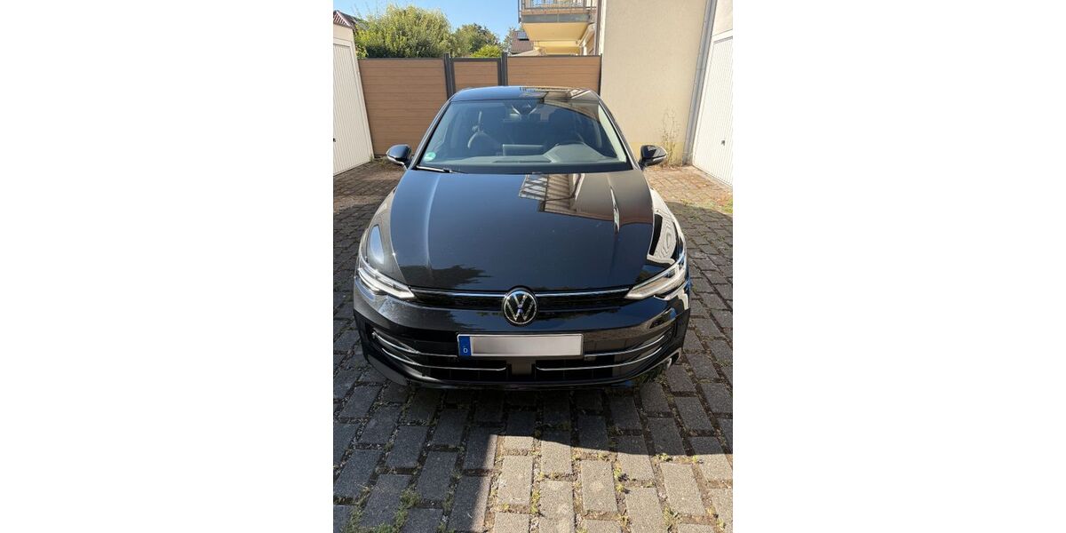 VW Golf 14.000 km 21.900 &euro; Germering 82110