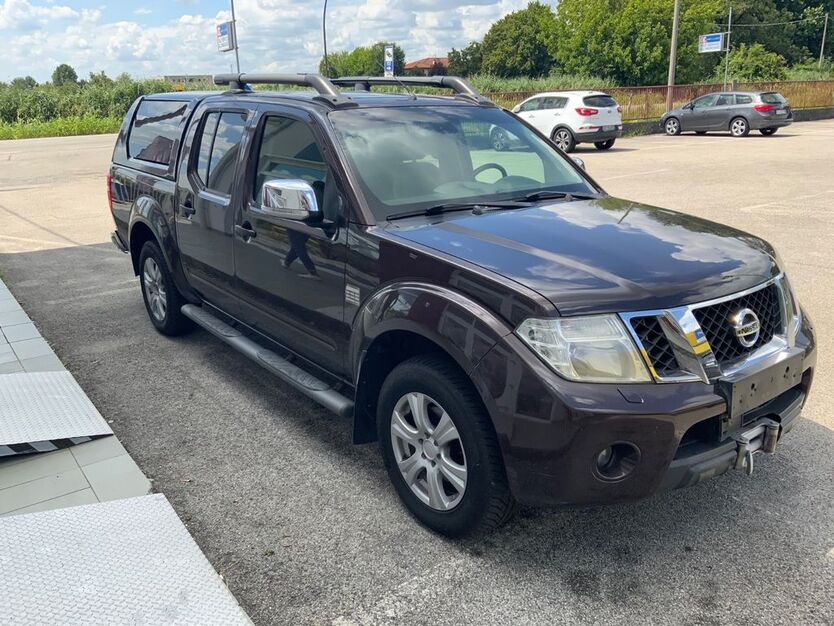 Nissan Navara 94.000 km 14.990 € Hohenbrunn bei München 85662