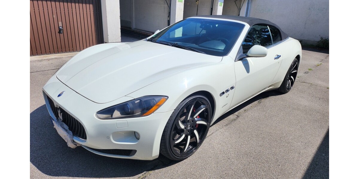 Maserati GranCabrio 74.000 km 39.999 &euro; München 80313