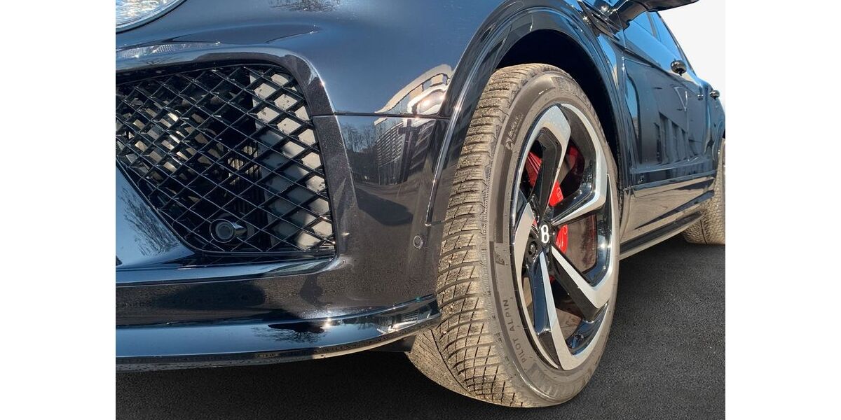 Bentley Bentayga 2.800 km 279.999 &euro; München 80809