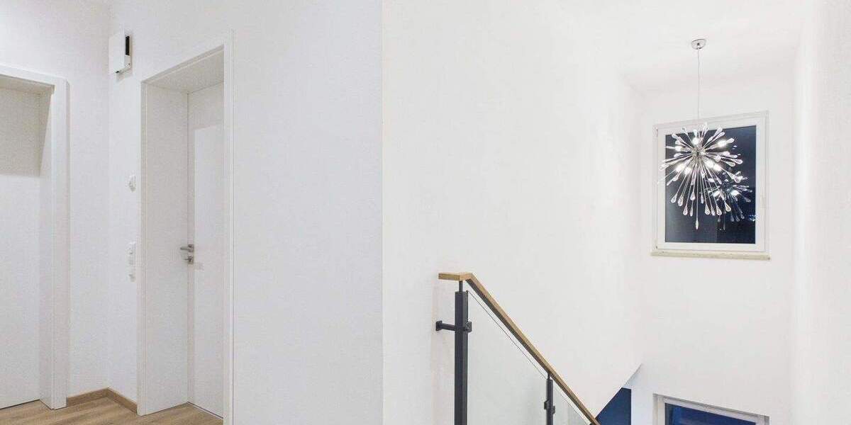 Doppelhaushälfte Moosinning Eichenried - 8 Zimmer, 315 m&sup2;, 4.200&euro; | Angebot:25708230