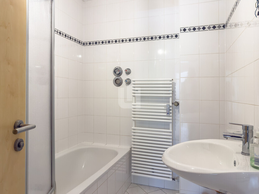 WINDISCH ImmobilieN - helle und großzügige DreiZimmerwohnung im Hochparterre zu vermieten