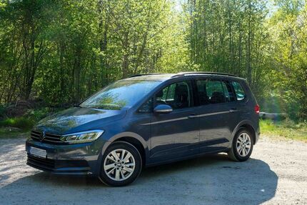VW Touran 51.200 km 25.600 &euro; Neuried 82061