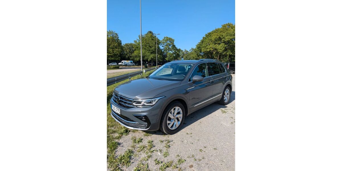 VW Tiguan 81.000 km 27.000 &euro; München 81373
