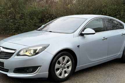 Opel Insignia 126.000 km 10.490 &euro; München 81375