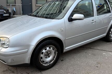VW Golf 172.122 km 2.999 &euro; München 80636