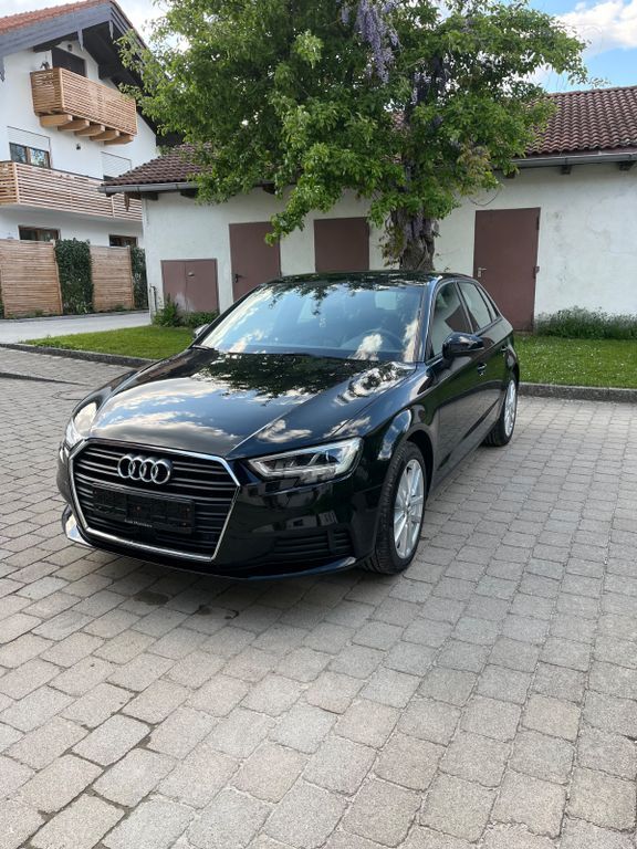 Audi A3 101.000 km 17.900 € Otterfing 83624