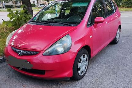 Honda Jazz 165.500 km 799 € München 81547