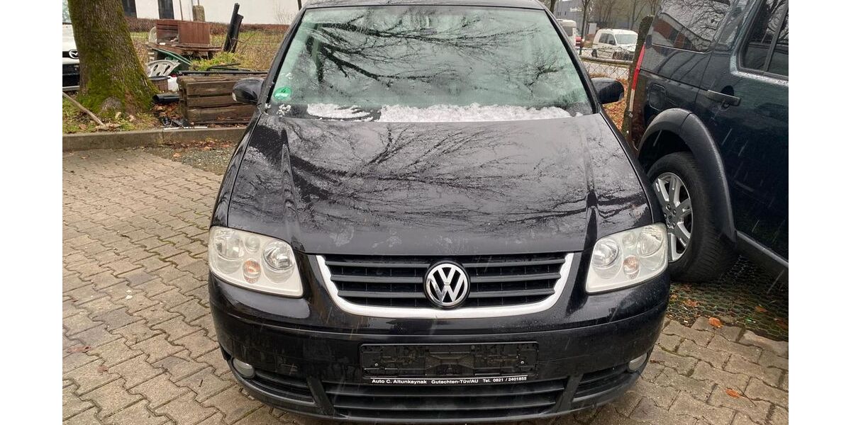 VW Touran 200.000 km 899 &euro; München 81671
