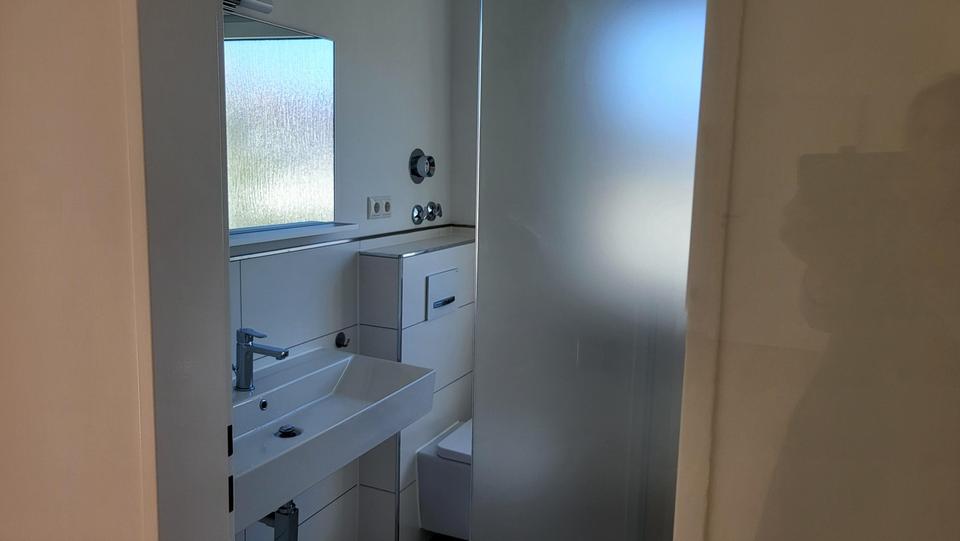 Erdgeschoßwohnung Karlsfeld - 3 Zimmer, 100 m&sup2;, 1.750&euro; | Angebot:25571950