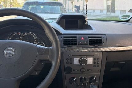 Opel Meriva 350.000 km 750 &euro; München 80997