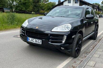Porsche Cayenne 146.000 km 11.500 € München 81477