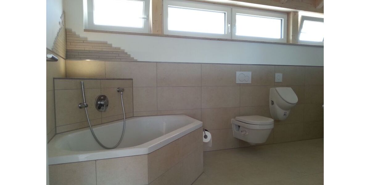 Sehr schöne Luxuswohnung oder Gewerbefläche. (Niedrigenergiehaus) - 3.5 Wörthsee | Angebot:27665509