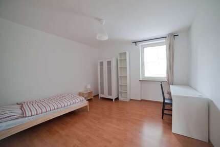 WG-Zimmer in München 805 € 15 m² zimmer