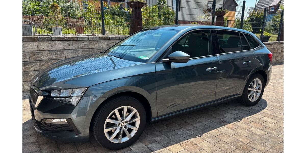 Skoda Scala 110.000 km 13.000 &euro; München 81547