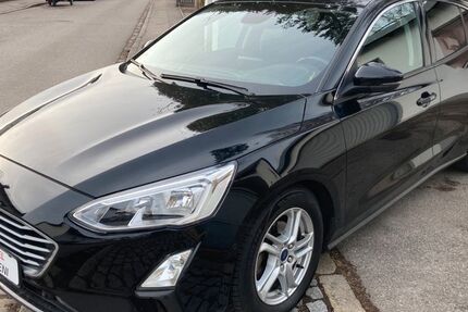 Ford Focus 172.624 km 8.999 &euro; München 81739