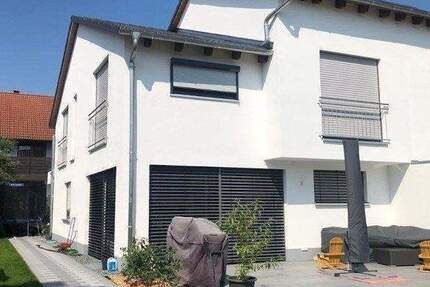 Neubau einer Doppelhaushälfte in wunderschöner Lage