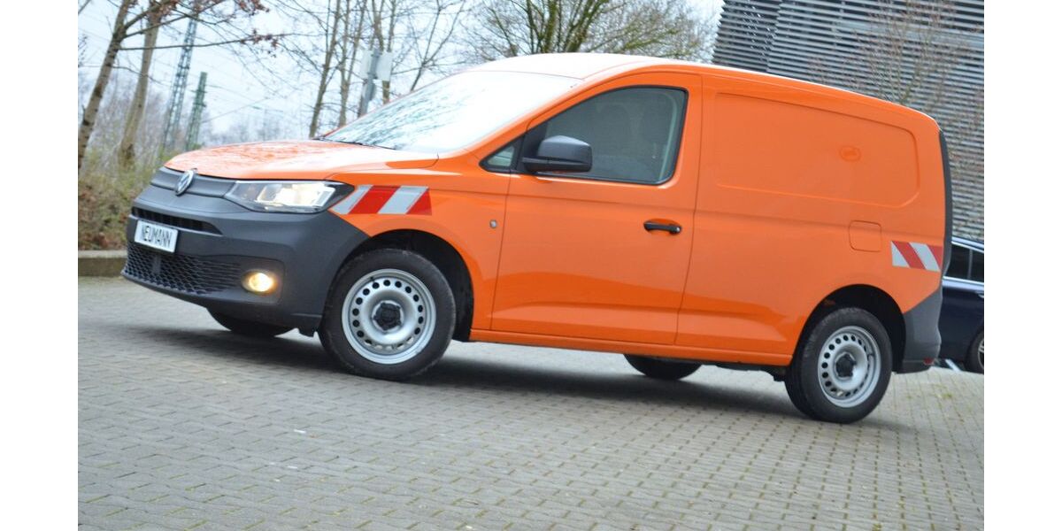 VW Caddy 155.700 km 14.900 &euro; München 81243