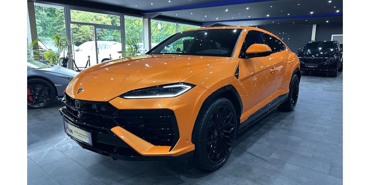 Lamborghini Urus 2.500 km 299.890 &euro; Gröbenzell 82194