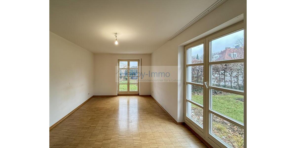 270 qm eigener Garten 2 Terrassen 2 Zimmerwhg EBK Duplex TG unten 2 zimmer