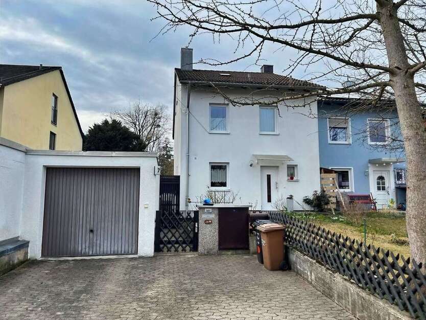 Haus zum Kaufen in München 990.000 € 143 m²