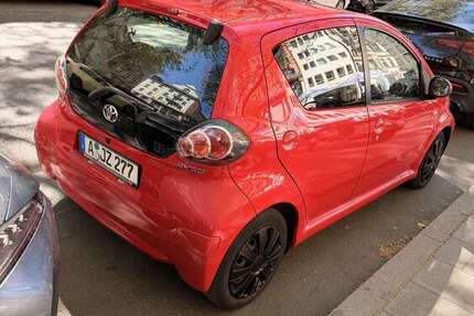 Toyota Aygo 93.000 km 2.800 &euro; München, Landeshauptstadt 80805