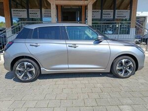 Suzuki SWIFT COMFORT+ HYBRID 11.900 km 17.666 € Höhenkirchen-Siegertsbrun 85635