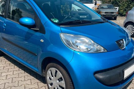 Peugeot 107 100.000 km 1.990 &euro; München 81825